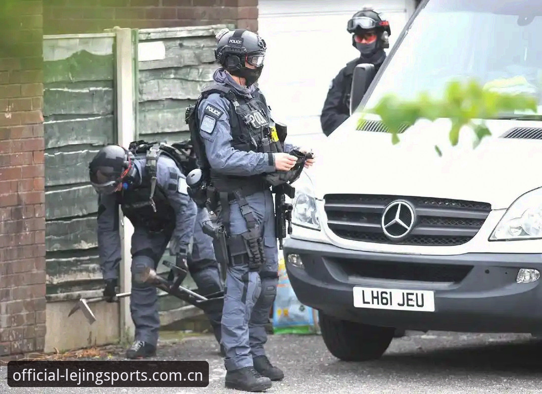 英国警员安保缩编世界杯：乐竞体育深度评测赛事背后的安全新思维